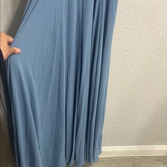 Lulu's Blue Pleated Maxi Dress Spaghetti Strap V-Neck - Picture 4 of 5